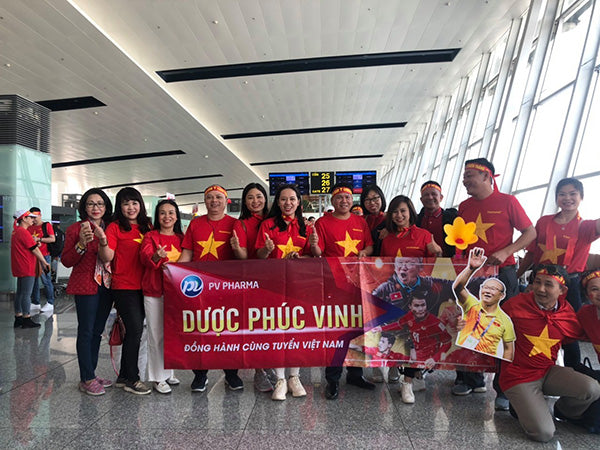 “Chịu chơi” như Dược Phúc Vinh: thưởng cho nhân viên bay Philippines cổ vũ Việt Nam vô địch Seagames 30